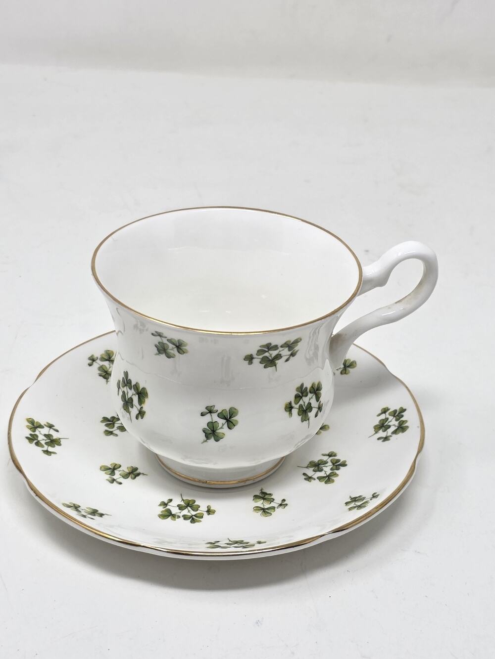Royal Grafton Bone China (England) Green/White Shamrocks Tea Cup & Saucer Set